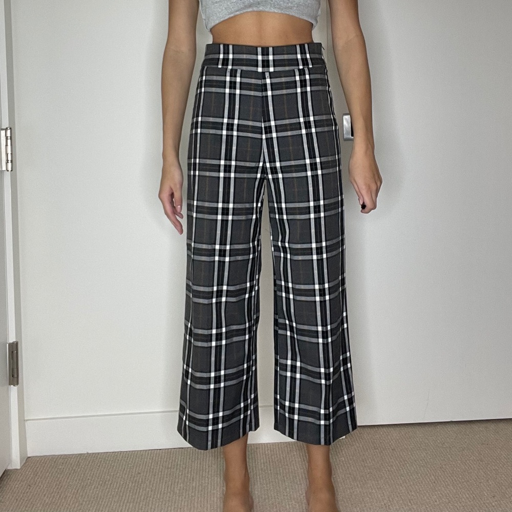 Capri trousers